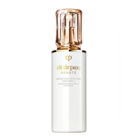 cle de peau Other - Cle de Peau Beaute Protective Fortifying Emulsion Broad Spectrum SPF 22